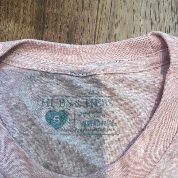 NWT Hubs & Hers Woman’s Wife of the Party Tee Size S - Picture 3 of 5